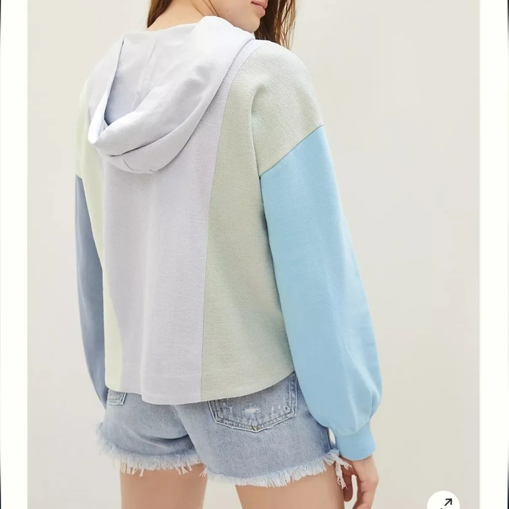 Maeve Colorblocked Zip-Up Hoddie - Picture 9 of 10